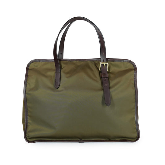 Jafar-di-Felisi-borsa-donna-a-mano-e-spalla-realizzata-in-nylon-tecnico-colore-cacao-con-finiture-in-pelle-di-spalle-di-toro-colore-marrone-scuro-con-interno-in-cotone-nero-con-manici regolabili