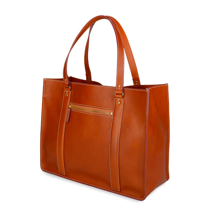 Leon-borsa-donna-di-Felisi-a-mano-e-spalla-realizzata-in-pelle-di-vacchetta-volanata-di-colore-chiaro-con-cuciture-a-contrasto