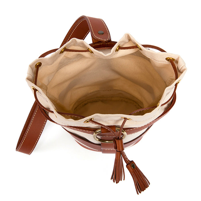 Minou-Felisi-borsa-secchiello-mono-spalla-in-pelle-di-vacchetta-chiaro-e-canvas-di-cotone-latte-sfoderato-e-cuciture-a-contrasto