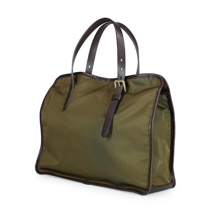 Jafar-di-Felisi-borsa-donna-a-mano-e-spalla-realizzata-in-nylon-tecnico-colore-cacao-con-finiture-in-pelle-di-spalle-di-toro-colore-marrone-scuro-con-interno-in-cotone-nero