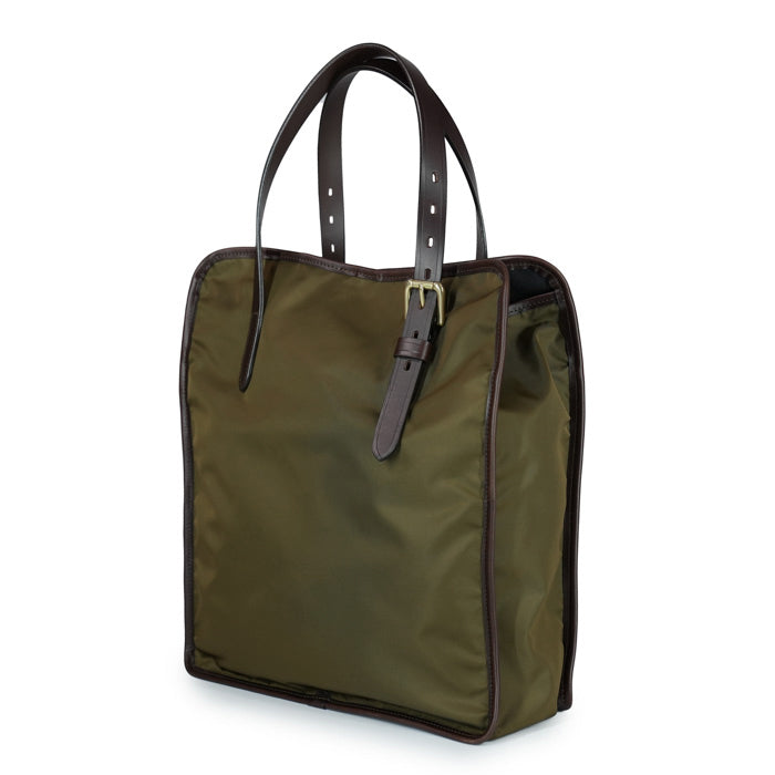 borsa toto bag di Felisi  in nylon con finiture in pelle 