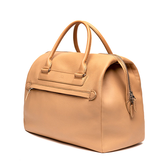 Ariel-Felisi-boston-bag-in-pelle-di-vitello-beige-e-dettaglio-cuciture-a-mano